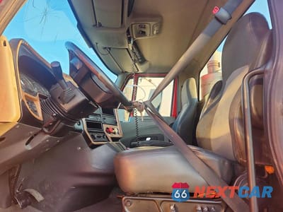 Zdjęcie 7 z 13 samochodu: 2010 INTERNATIONAL PROSTAR PREMIUM SEMI TRUCK VIN:1HSCUSJR4AJ276260 - miniatura