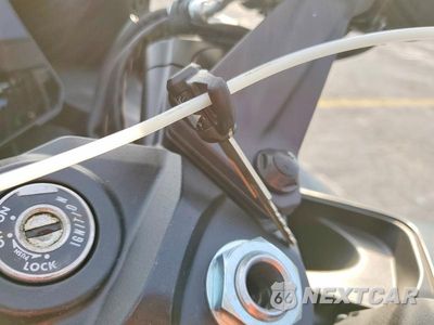 Zdjęcie 8 z 9 samochodu: 2025 SUZUKI GSX800 F VIN:JS1EM13B3S7102409 - miniatura