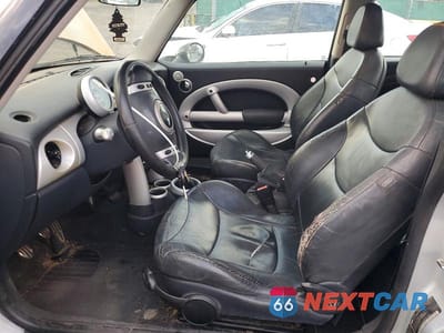 Zdjęcie 7 z 12 samochodu: 2003 MINI COOPER S VIN:WMWRE33483TD71046 - miniatura