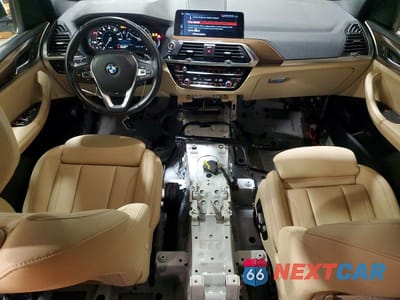 Zdjęcie 8 z 14 samochodu: 2018 BMW X3 XDRIVE30I VIN:5UXTR9C50JLC81801 - miniatura