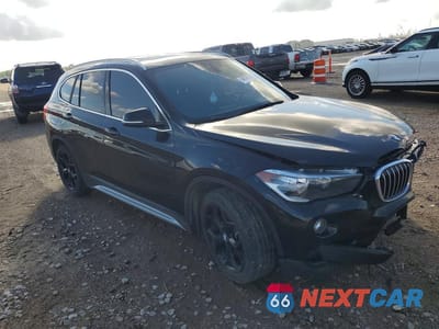Czwarte zdjęcie samochodu z boku: 2019 BMW X1 SDRIVE28I VIN:WBXHU7C52K5L10618 - miniatura