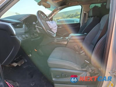 Zdjęcie 7 z 13 samochodu: 2020 CHEVROLET TAHOE K1500 LS VIN:1GNSKAKC5LR134185 - miniatura