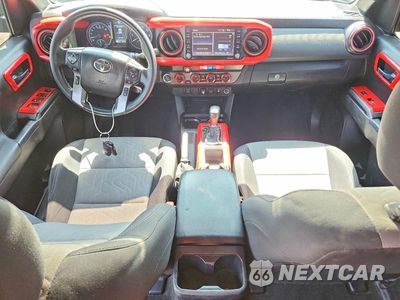 Zdjęcie 8 z 12 samochodu: 2021 TOYOTA TACOMA TRD SPORT VIN:3TYDZ5BN9MT003354 - miniatura