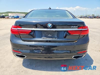 Zdjęcie 6 z 12 samochodu: 2016 BMW 740 I VIN:WBA7E2C50GG503948 - miniatura