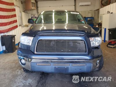 Piąte zdjęcie samochodu w środku: 2008 TOYOTA TUNDRA SR5 VIN:5TBDV54118S521927 - miniatura