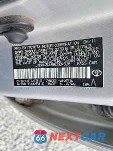 Zdjęcie 13 z 13 samochodu: 2011 TOYOTA PRIUS THREE VIN:JTDKN3DU5B0309328 - miniatura