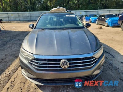 Piąte zdjęcie samochodu w środku: 2019 VOLKSWAGEN JETTA S VIN:3VWC57BU2KM043744 - miniatura
