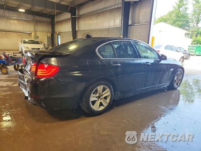 Trzecie zdjęcie samochodu z tyłu: 2011 BMW 528 I VIN:WBAFR1C55BC739439 - miniatura