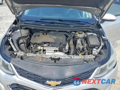 Zdjęcie 11 z 12 samochodu: 2018 CHEVROLET CRUZE LS VIN:1G1BC5SM0J7238560 - miniatura