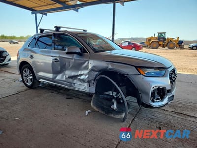 Czwarte zdjęcie samochodu z boku: 2022 AUDI Q5 PREMIUM 45 VIN:WA1GAAFY3N2105507 - miniatura