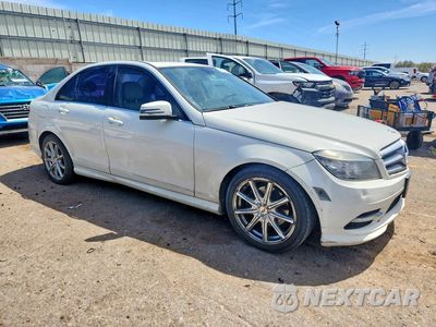 Czwarte zdjęcie samochodu z boku: 2011 MERCEDES-BENZ C 300 VIN:WDDGF5EB0BR172893 - miniatura