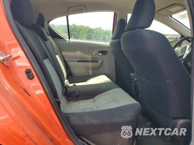 Zdjęcie 10 z 12 samochodu: 2013 TOYOTA PRIUS C TWO VIN:JTDKDTB36D1036118 - miniatura