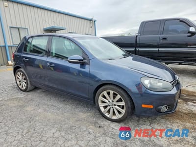 Czwarte zdjęcie samochodu z boku: 2013 VOLKSWAGEN GOLF VIN:WVWNM7AJ6DW014384 - miniatura
