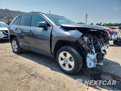 Czwarte zdjęcie samochodu z boku: 2021 TOYOTA RAV4 XLE VIN:4T3RWRFV2MU023360 - miniatura