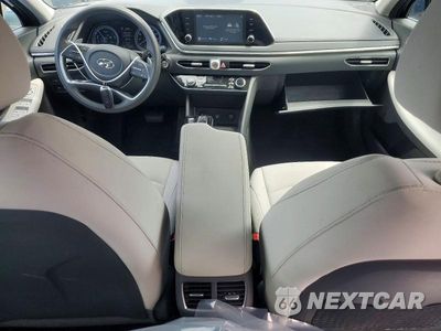 Zdjęcie 8 z 13 samochodu: 2021 HYUNDAI SONATA HYBRID BLUE VIN:KMHL24JJ2MA029663 - miniatura