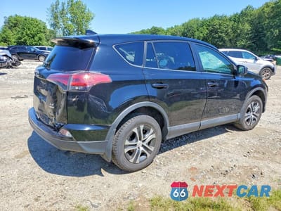 Trzecie zdjęcie samochodu z tyłu: 2018 TOYOTA RAV4 LE VIN:2T3BFREV2JW820433 - miniatura