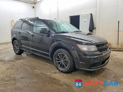 Czwarte zdjęcie samochodu z boku: 2018 DODGE JOURNEY SE VIN:3C4PDCABXJT447170 - miniatura