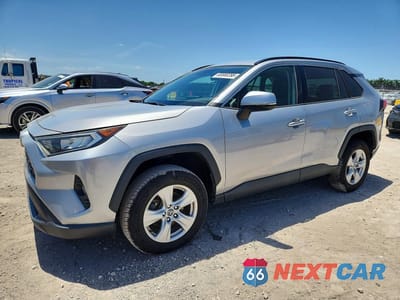 2020 TOYOTA RAV4 XLE 2T3W1RFV4LC068981 - główne zdjęcie licytacji z USA - miniatura