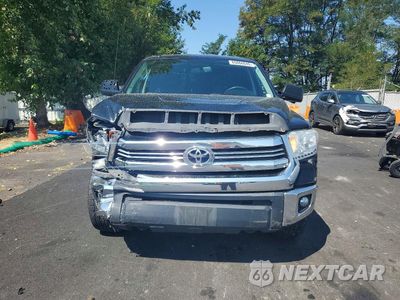 Piąte zdjęcie samochodu w środku: 2017 TOYOTA TUNDRA SR5 VIN:5TFUY5F1XHX592145 - miniatura