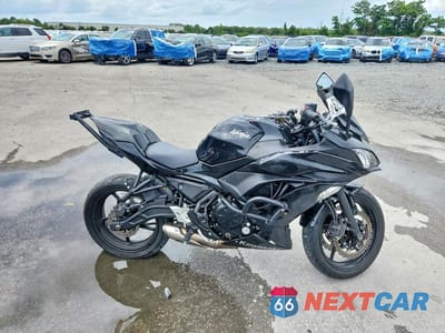 2019 KAWASAKI EX650 F JKAEXEK13KDA29764 - główne zdjęcie licytacji z USA - miniatura