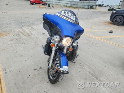 Drugie zdjęcie samochodu z przodu: 2010 HARLEY-DAVIDSON FLHTK VIN:1HD1KEM17AB656702 - miniatura