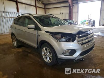 Czwarte zdjęcie samochodu z boku: 2018 FORD ESCAPE SEL VIN:1FMCU0HD1JUB70558 - miniatura
