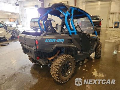 Czwarte zdjęcie samochodu z boku: 2020 CAN-AM COMMANDER UTILITY VEHICLE VIN:3JBKKAX26LJ000591 - miniatura