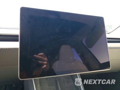 Zdjęcie 9 z 12 samochodu: 2026 TESLA MODEL Y VIN:7SAYGDED8TF420244 - miniatura