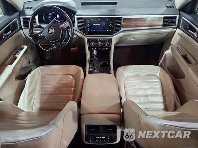 Zdjęcie 8 z 14 samochodu: 2019 VOLKSWAGEN ATLAS SEL PREMIUM VIN:1V2NR2CA0KC585643 - miniatura