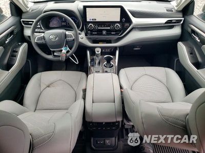 Zdjęcie 8 z 13 samochodu: 2026 TOYOTA HIGHLANDER HYBRID PLATINUM VIN:5TDEBRCH7TS723299 - miniatura