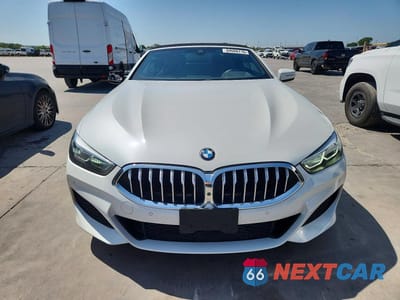 Piąte zdjęcie samochodu w środku: 2022 BMW 840I VIN:WBADZ2C06NCH07866 - miniatura