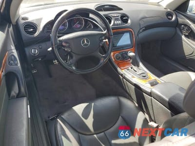 Zdjęcie 8 z 13 samochodu: 2004 MERCEDES-BENZ SL 500 VIN:WDBSK75F44F074936 - miniatura