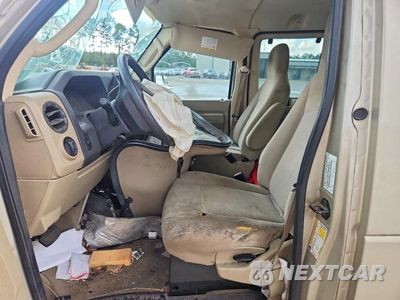 Zdjęcie 7 z 13 samochodu: 2012 FORD ECONOLINE E350 SUPER DUTY WAGON VIN:1FBNE3BL3CDA32734 - miniatura