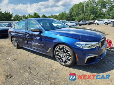 Czwarte zdjęcie samochodu z boku: 2019 BMW M550XI VIN:WBAJB9C53KB288918 - miniatura