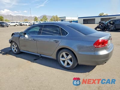 Drugie zdjęcie samochodu z przodu: 2015 VOLKSWAGEN PASSAT SE VIN:1VWBT7A30FC006340 - miniatura