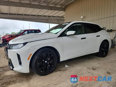 2026 BMW IX XDRIVE60 WB553CF04TCV07276 - główne zdjęcie licytacji z USA - miniatura