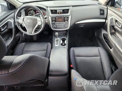 Zdjęcie 8 z 12 samochodu: 2017 NISSAN ALTIMA 2.5 SR VIN:1N4AL3AP8HC155775 - miniatura