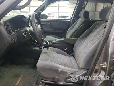 Zdjęcie 7 z 12 samochodu: 2004 TOYOTA TUNDRA SR5 VIN:5TBET34144S459352 - miniatura