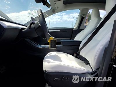 Zdjęcie 7 z 12 samochodu: 2023 TESLA MODEL Y VIN:7SAYGDEE0PF882439 - miniatura