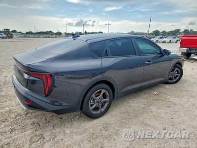 Trzecie zdjęcie samochodu z tyłu: 2025 KIA K4 LXS VIN:3KPFT4DEXSE146351 - miniatura