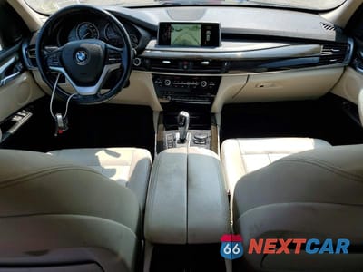 Zdjęcie 8 z 13 samochodu: 2015 BMW X5 XDRIVE35I VIN:5UXKR0C56F0P09786 - miniatura