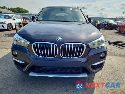 Piąte zdjęcie samochodu w środku: 2018 BMW X1 XDRIVE28I VIN:WBXHT3C38J3H32609 - miniatura