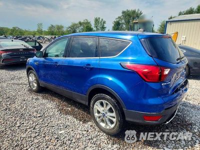Drugie zdjęcie samochodu z przodu: 2019 FORD ESCAPE SE VIN:1FMCU0GD7KUA07416 - miniatura