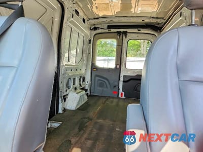 Zdjęcie 10 z 13 samochodu: 2016 FORD TRANSIT T-150 VIN:1FTYE1CM2GKA27823 - miniatura