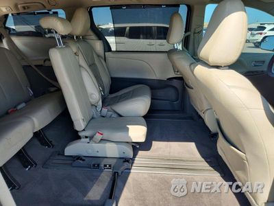 Zdjęcie 11 z 13 samochodu: 2015 TOYOTA SIENNA LE VIN:5TDKK3DC7FS582418 - miniatura