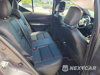 Zdjęcie 11 z 14 samochodu: 2019 NISSAN KICKS SR VIN:3N1CP5CU8KL542279 - miniatura