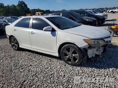 Czwarte zdjęcie samochodu z boku: 2014 TOYOTA CAMRY SE SPORT VIN:4T1BF1FK2EU754373 - miniatura