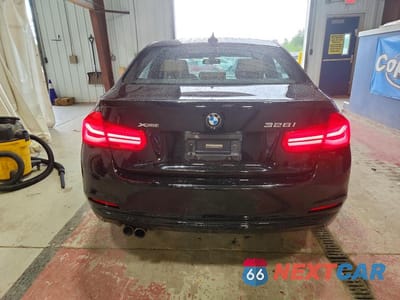 Zdjęcie 6 z 12 samochodu: 2016 BMW 328 XI SULEV VIN:WBA8E3G51GNU04393 - miniatura