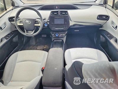 Zdjęcie 8 z 13 samochodu: 2016 TOYOTA PRIUS TWO VIN:JTDKBRFU2G3509355 - miniatura