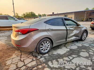 Trzecie zdjęcie samochodu z tyłu: 2015 HYUNDAI ELANTRA SE VIN:5NPDH4AE2FH583243 - miniatura